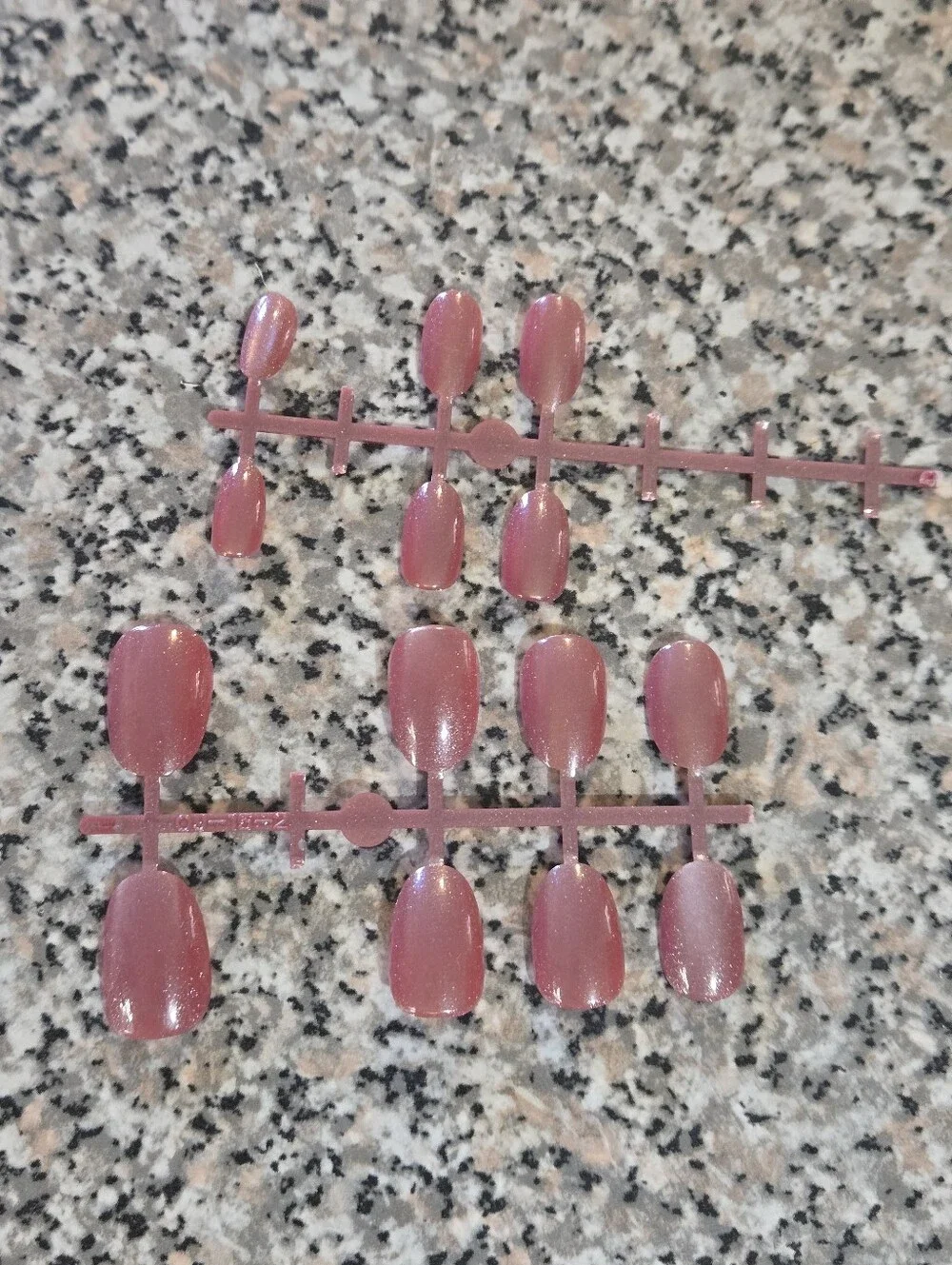 Mauve Pink Press-On Nails Set